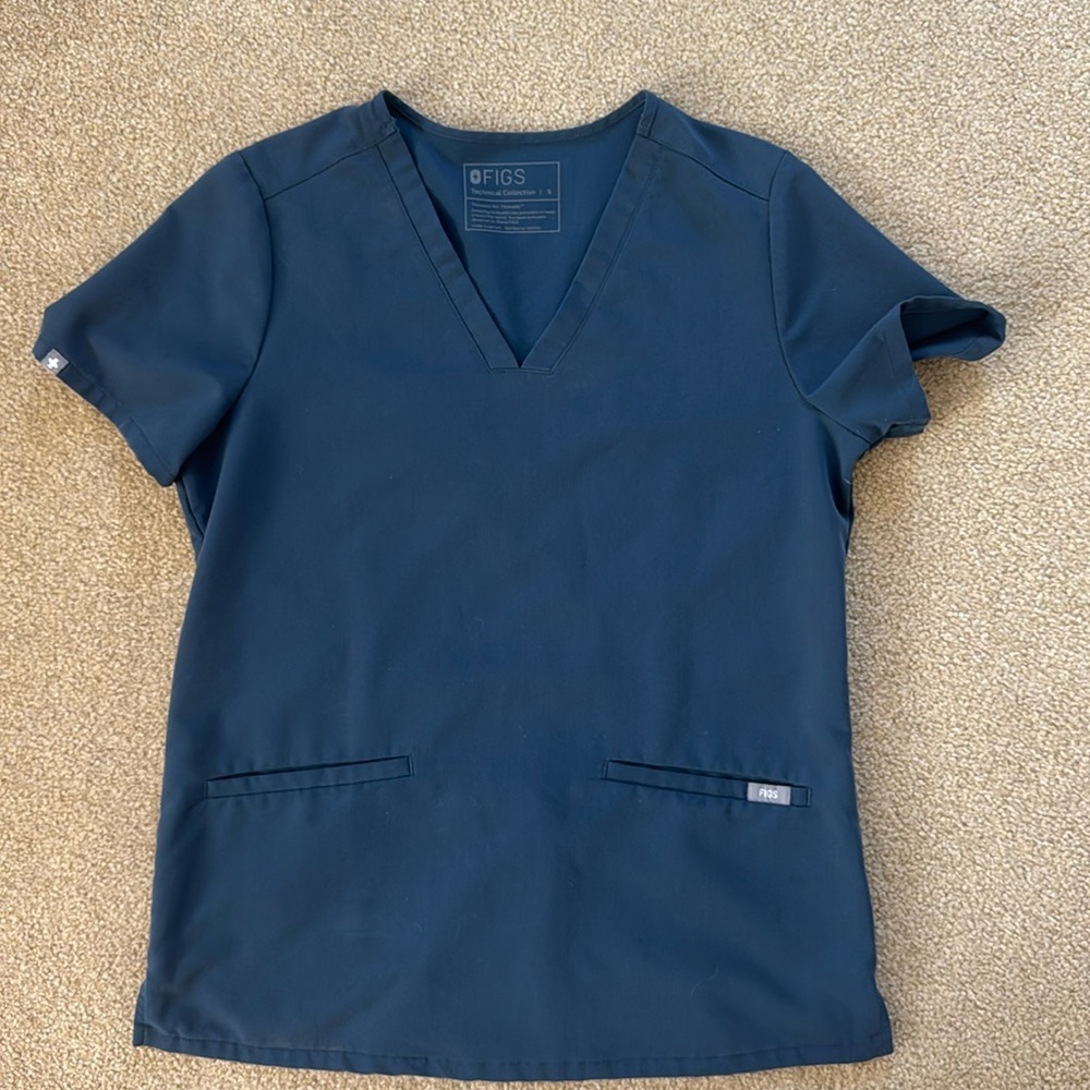 Figs Casma top Small